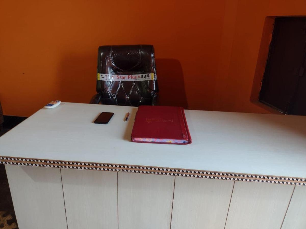 Oyo 83936 Chaudhary Guest House Bulandshahr Экстерьер фото